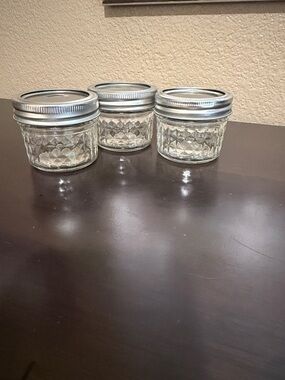 Set of 3 Small Diamond-Pattern Glass Jars with Silver Lids